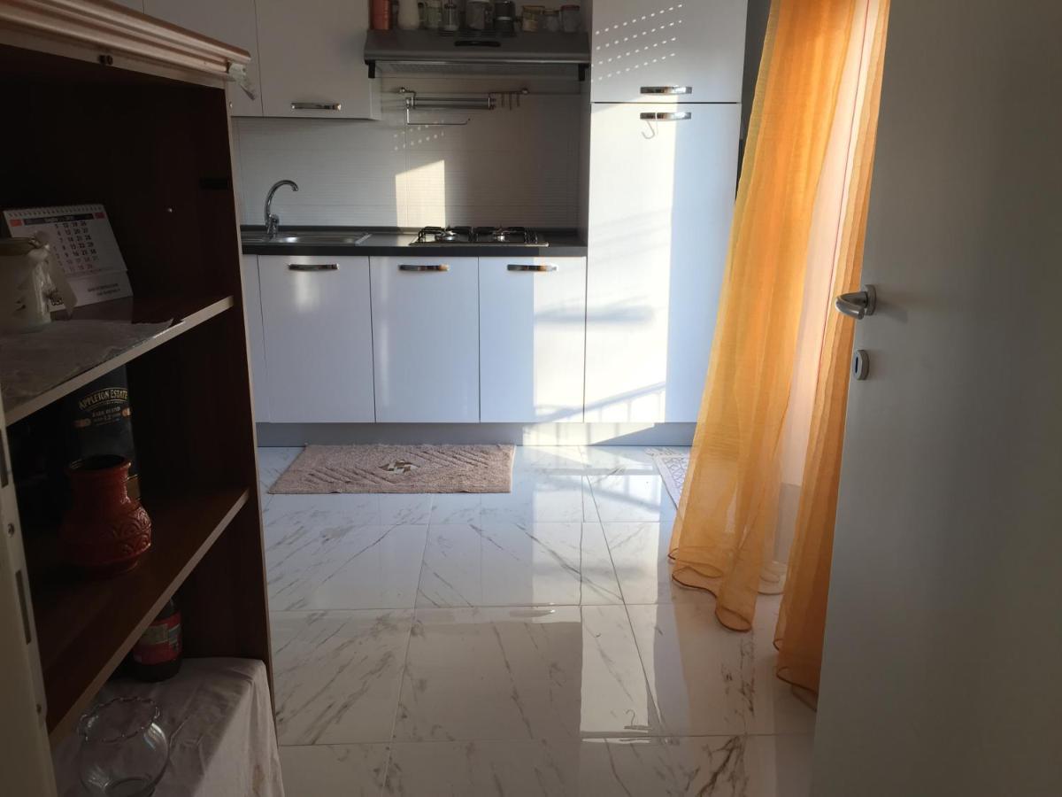 Camere in appartamento condiviso, vista sulla città Udine Extérieur photo